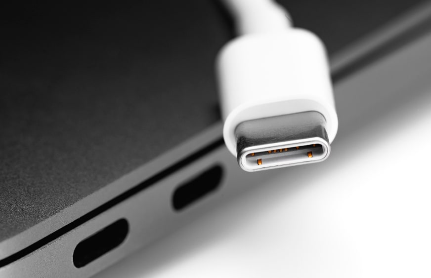 Європарламент затвердив USB Type-C як єдиний стандарт для заряджання гаджетів