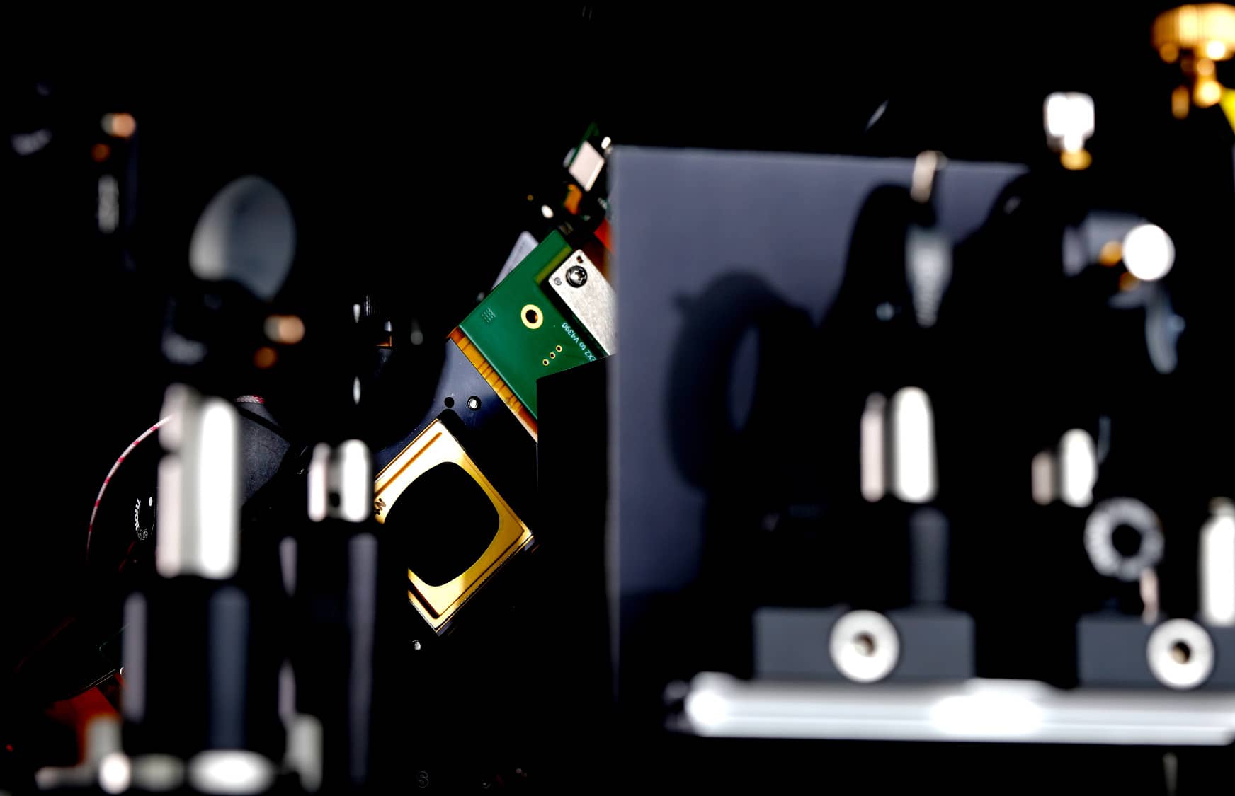 Cerabyte та Western Digital створять довговічний керамічний накопичувач