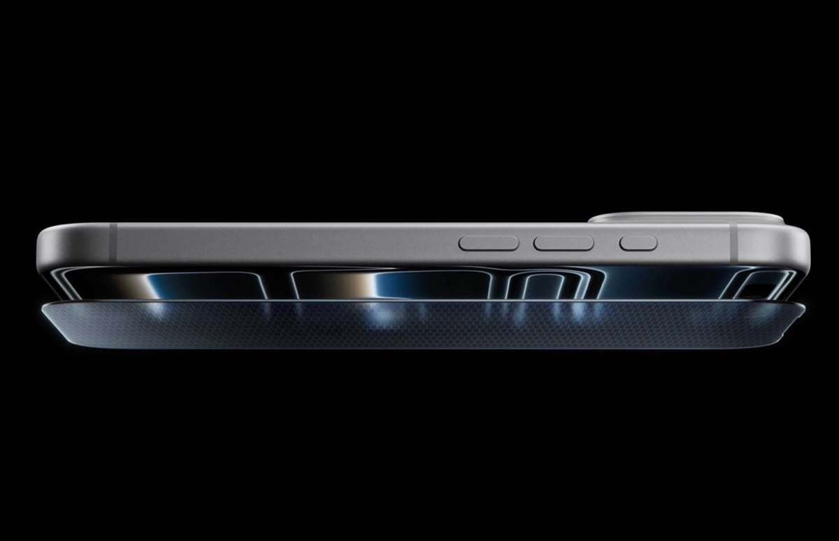 Звичайне захисне скло «вбиває» екран нового iPhone 17