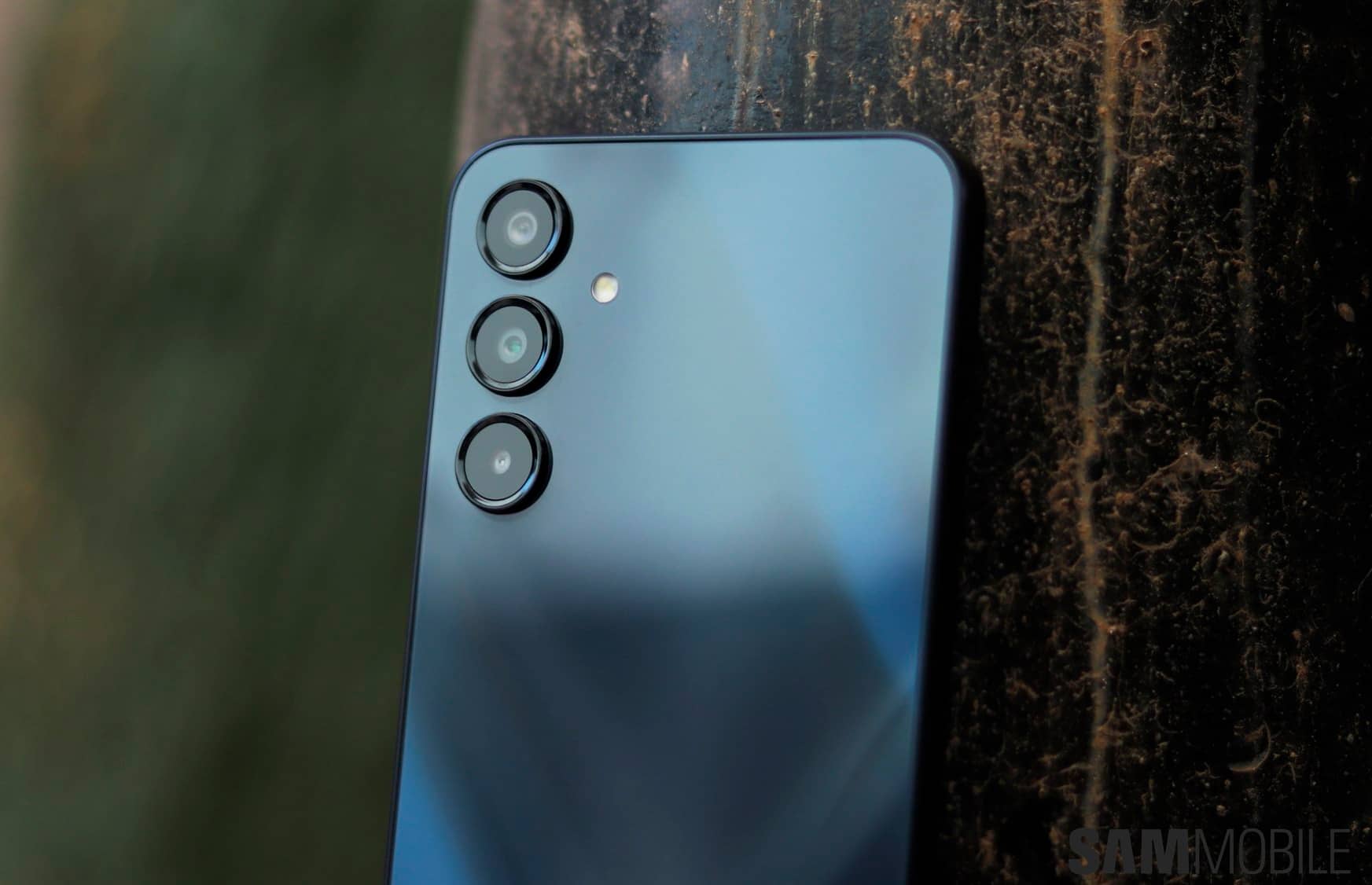 Samsung Galaxy A24, A17, A16 та A15 отримують оновлення One UI 8