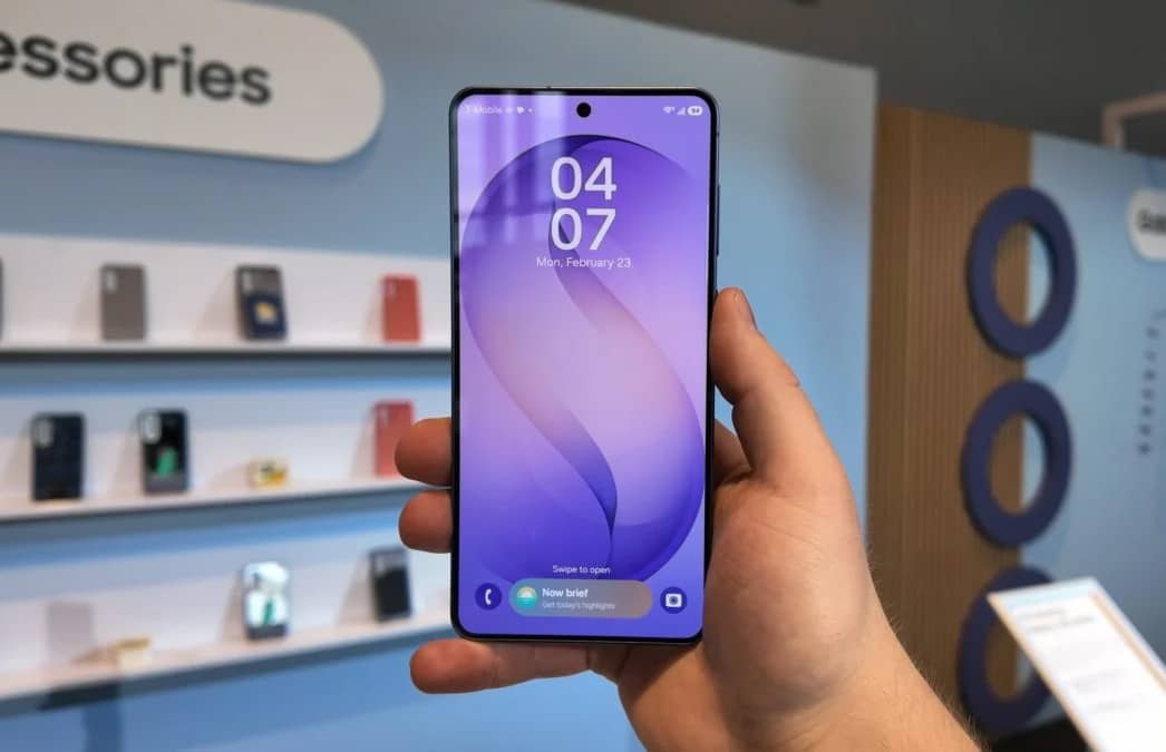 Смартфони серії Samsung Galaxy S26 отримали другу NFC-антену у верхній частині