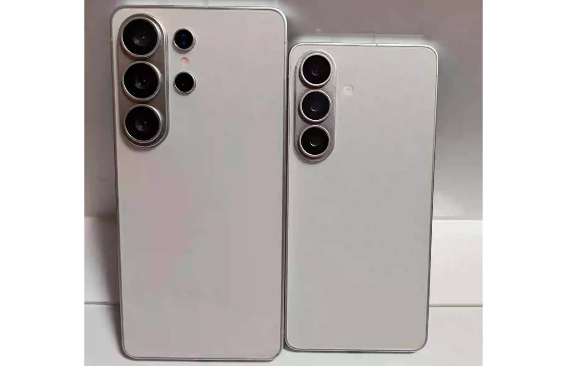 Опубліковано фото макетів Samsung Galaxy S26 та Galaxy S26 Ultra