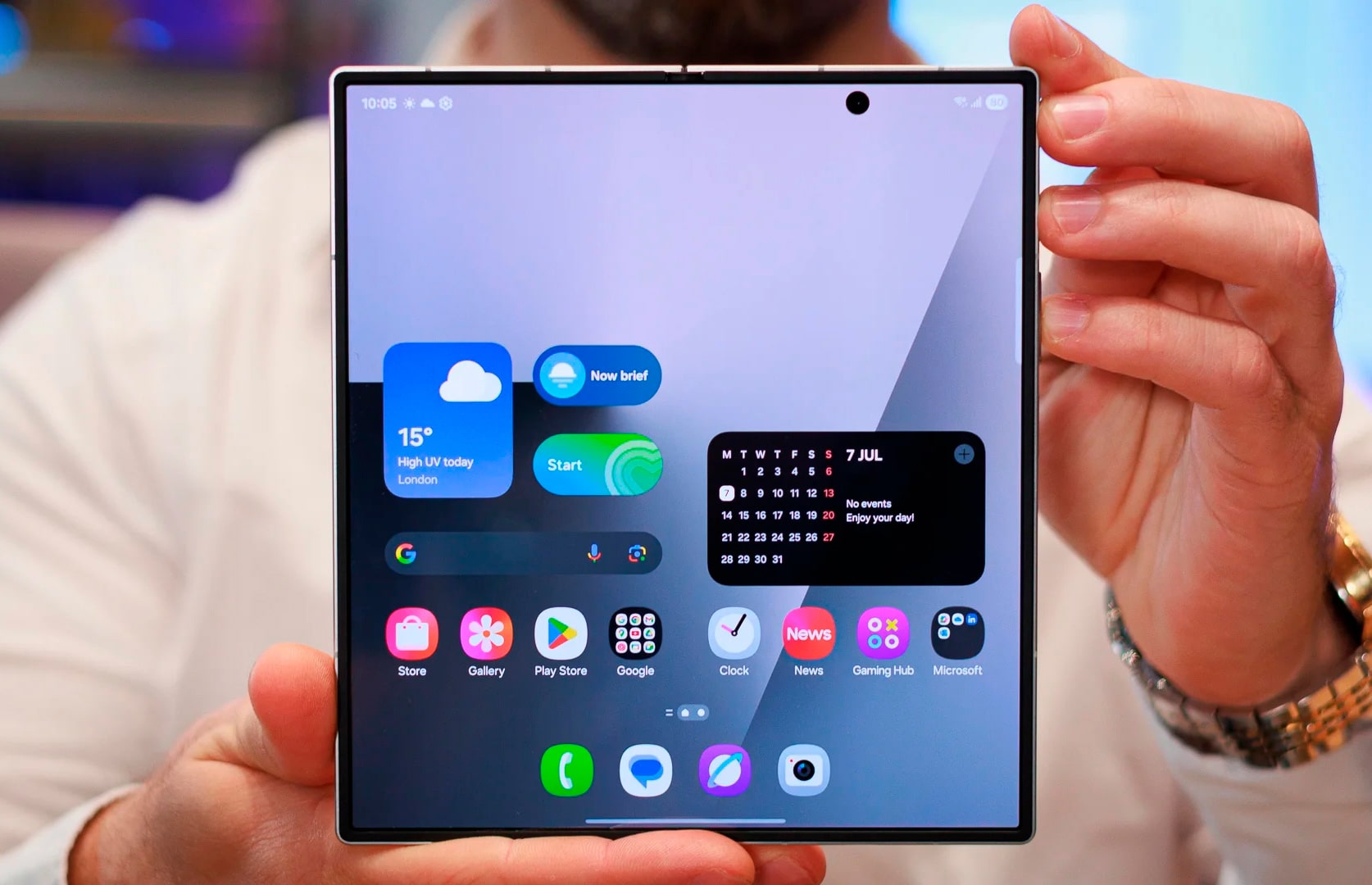 Дисплей Samsung Galaxy Z Fold7 пройшов екстремальний тест на «живучість»