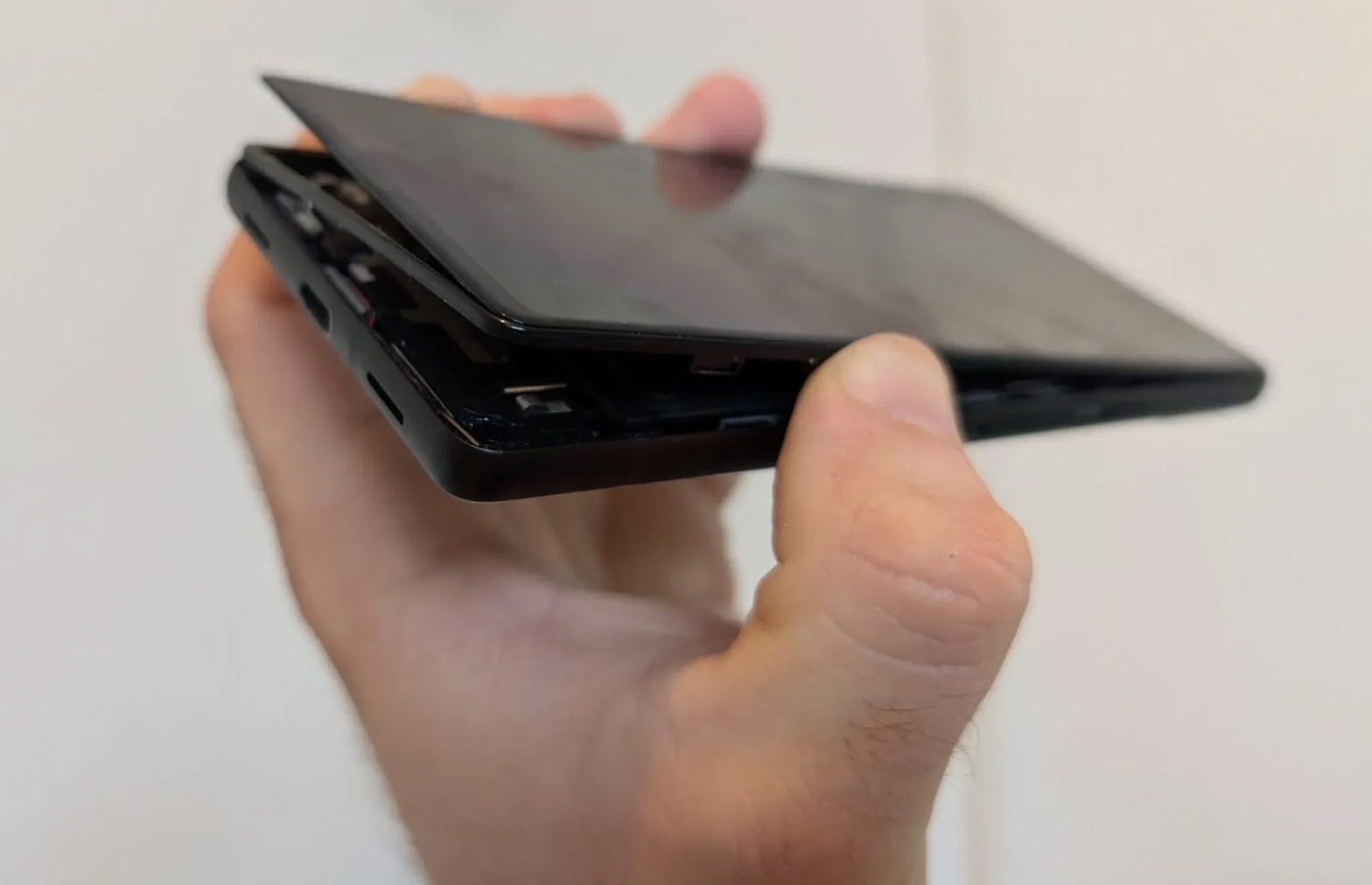 Все більше користувачів Google Pixel незадоволені ситуацією з перегріванням акумуляторів