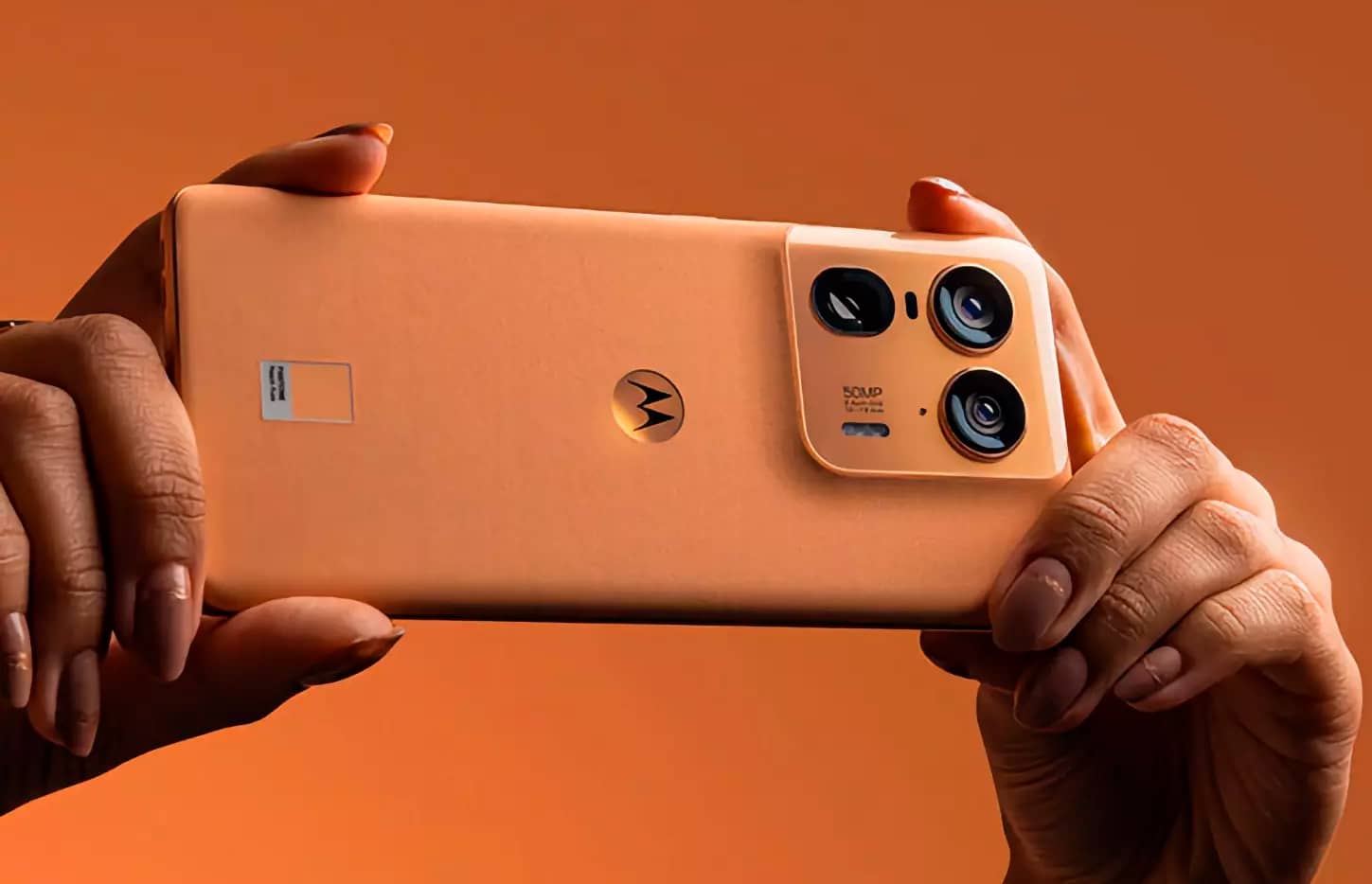 Motorola випустила флагманський смартфон Moto X50 Ultra за межами Китаю