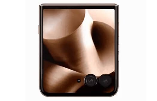 Смартфон-розкладачка Motorola Razr 60 Ultra у деревному кольорі показаний з усіх боків
