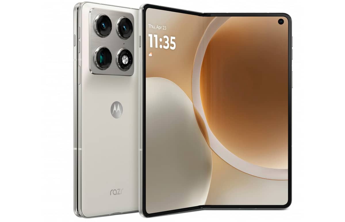 Смартфон-книга Motorola Razr Fold показано на якісних рендерах