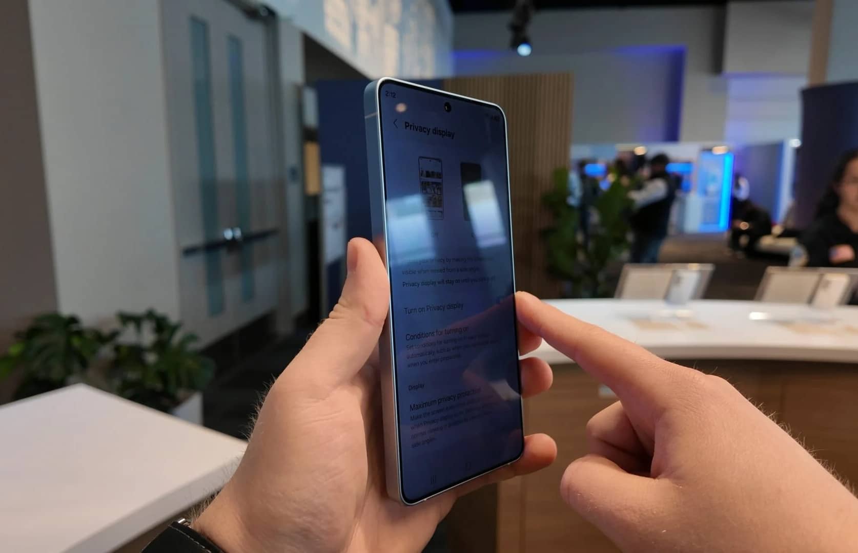 Що являє собою функція Privacy Display у флагмана Samsung Galaxy S26 Ultra