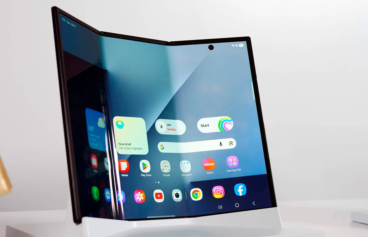 Уся перша партія Samsung Galaxy Z TriFold у США була розпродана за 20 хвилин
