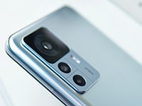 Xiaomi 12T Pro з 200-мегапіксельною камерою показали наживо