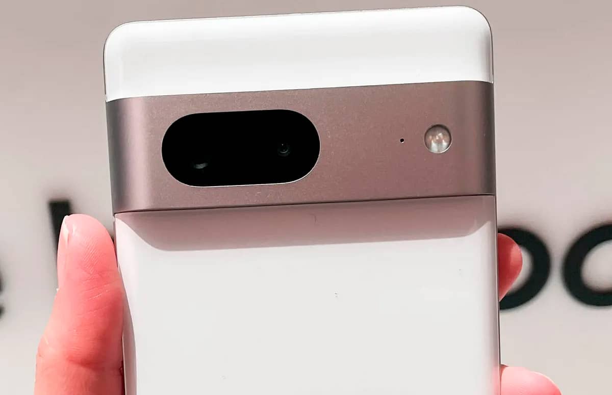 У Японії заборонили продаж Google Pixel 7 через патентну суперечку з Pantech