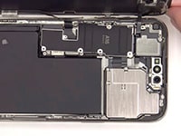 iPhone 14 Pro Max розібрали і показали його «нутрощі»