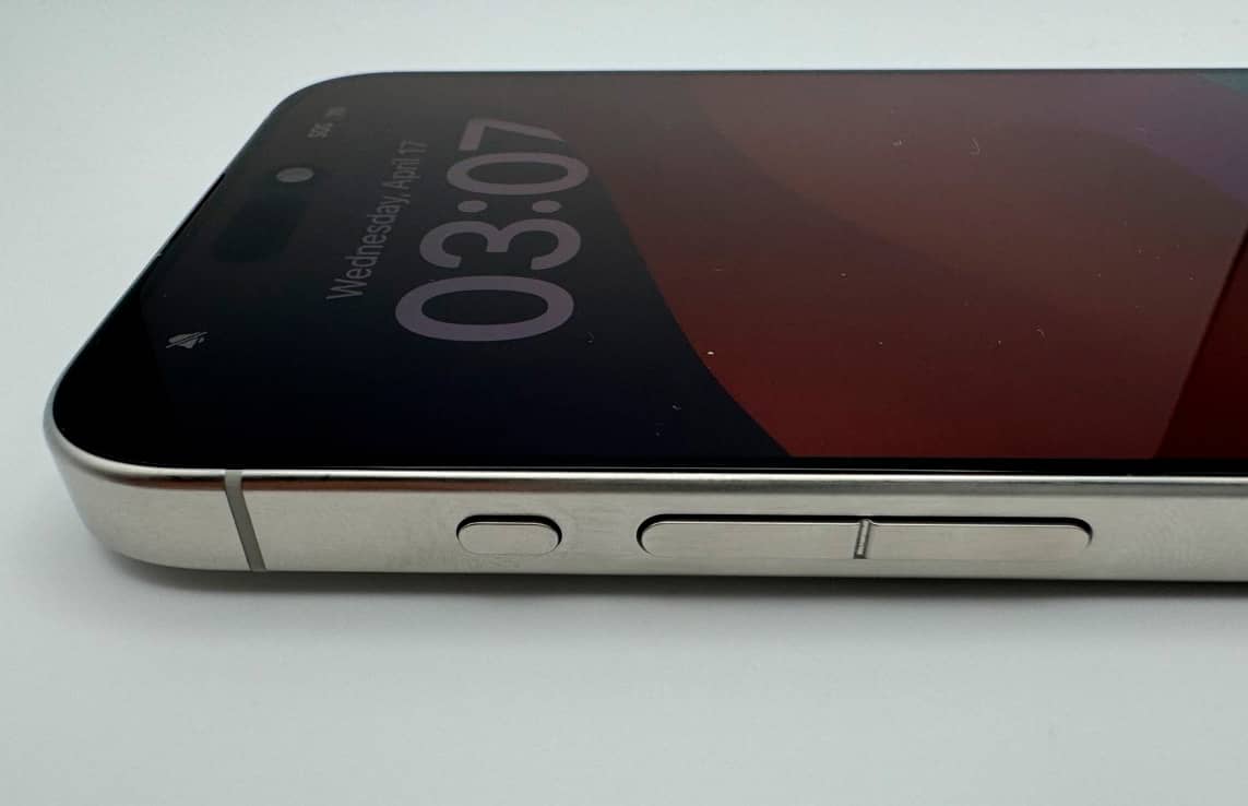 У мережі опублікували фото скасованого смартфона iPhone 15 Pro Max