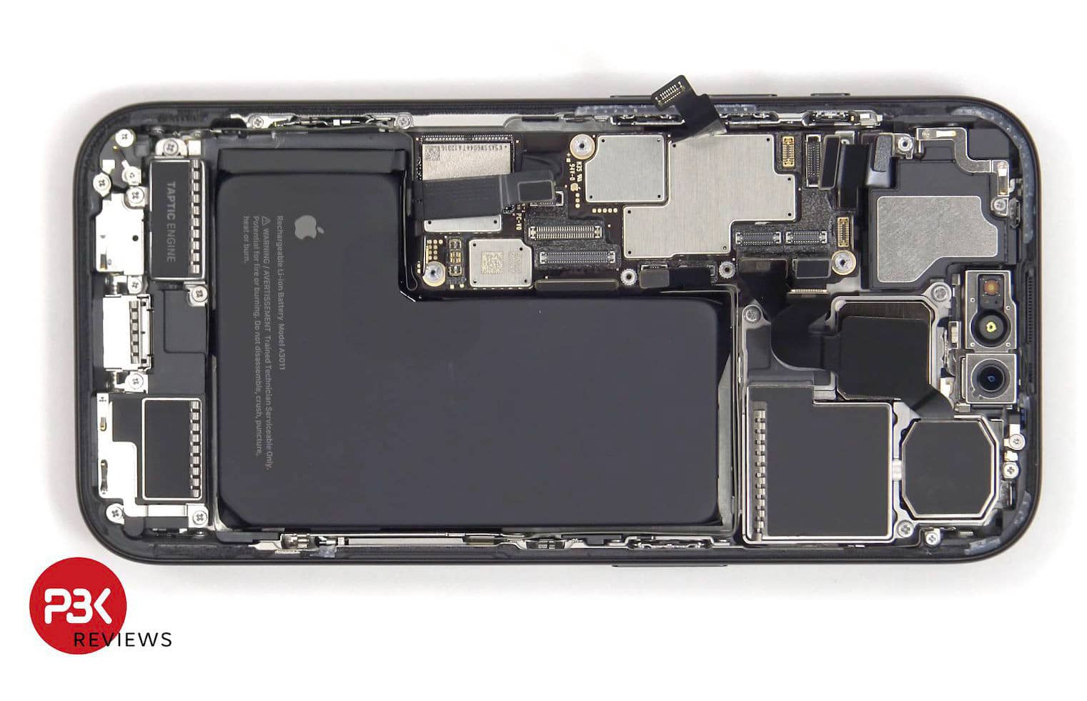 iPhone 15 Pro розібрали на відео та показали нову батарею