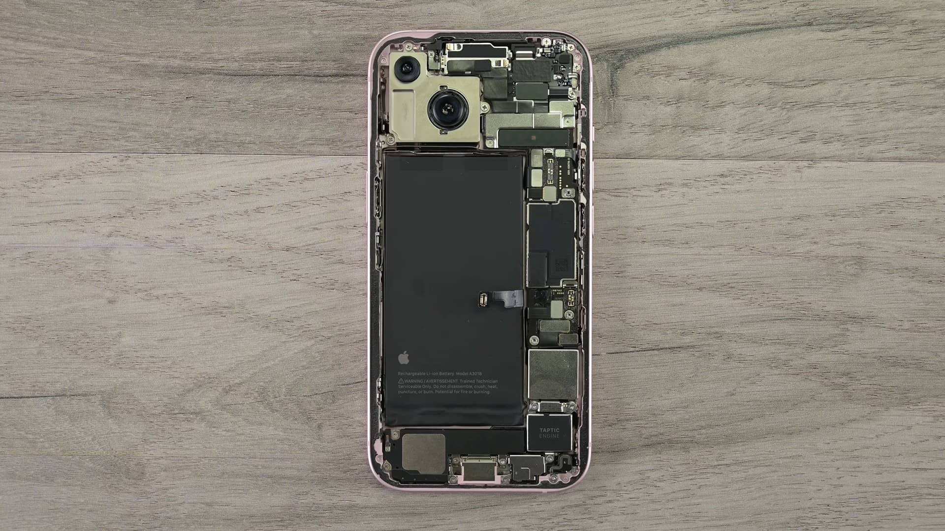 Джерело розкрило ємність акумуляторів iPhone 16 і 16 Pro Max