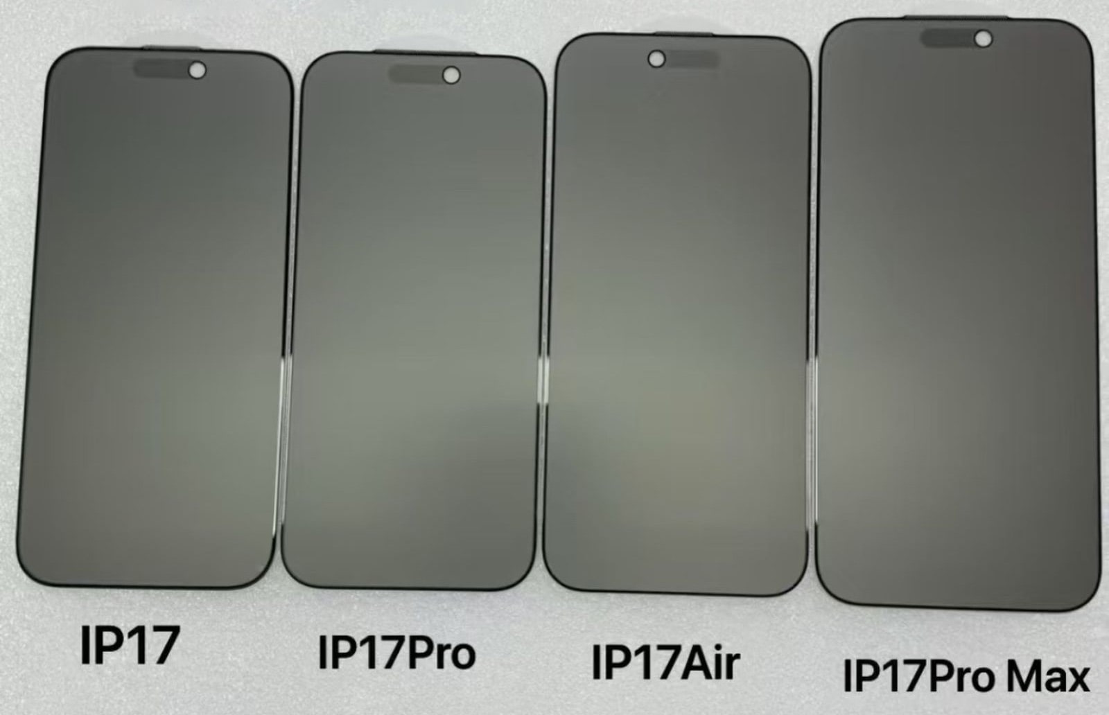 Фотографія захисного скла розкрила особливість фронтальної камери в iPhone 17 Air