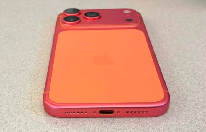 У iPhone 17 Pro з часом знебарвлюється корпус