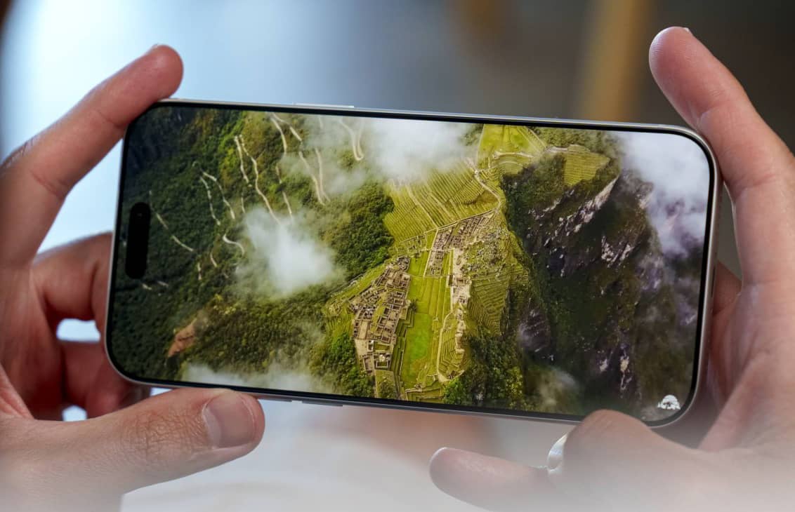 Apple може заощадити на дисплеї iPhone 18 Pro Max, щоб стримати зростання ціни нового флагмана