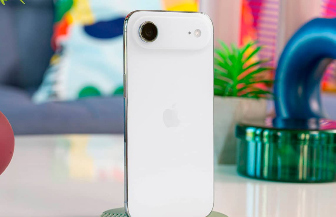 Apple не знижує обсяги виробництва смартфона iPhone Air