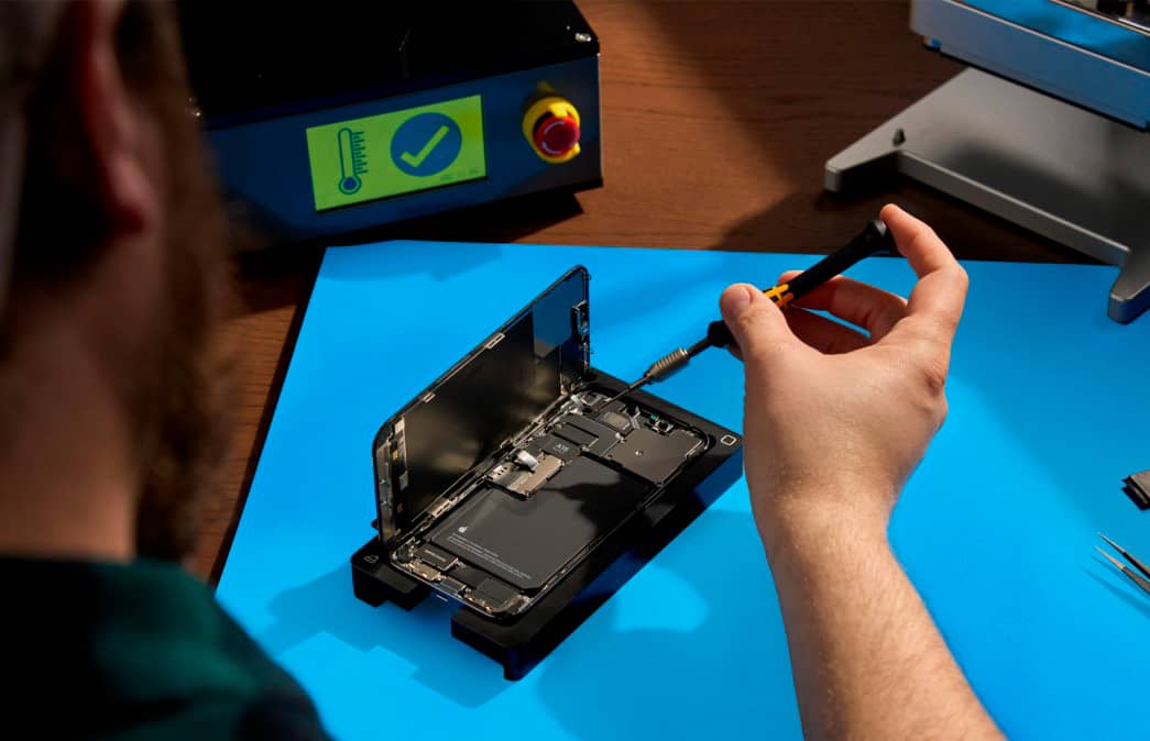 Apple дозволила самостійно ремонтувати смартфони серії iPhone 17