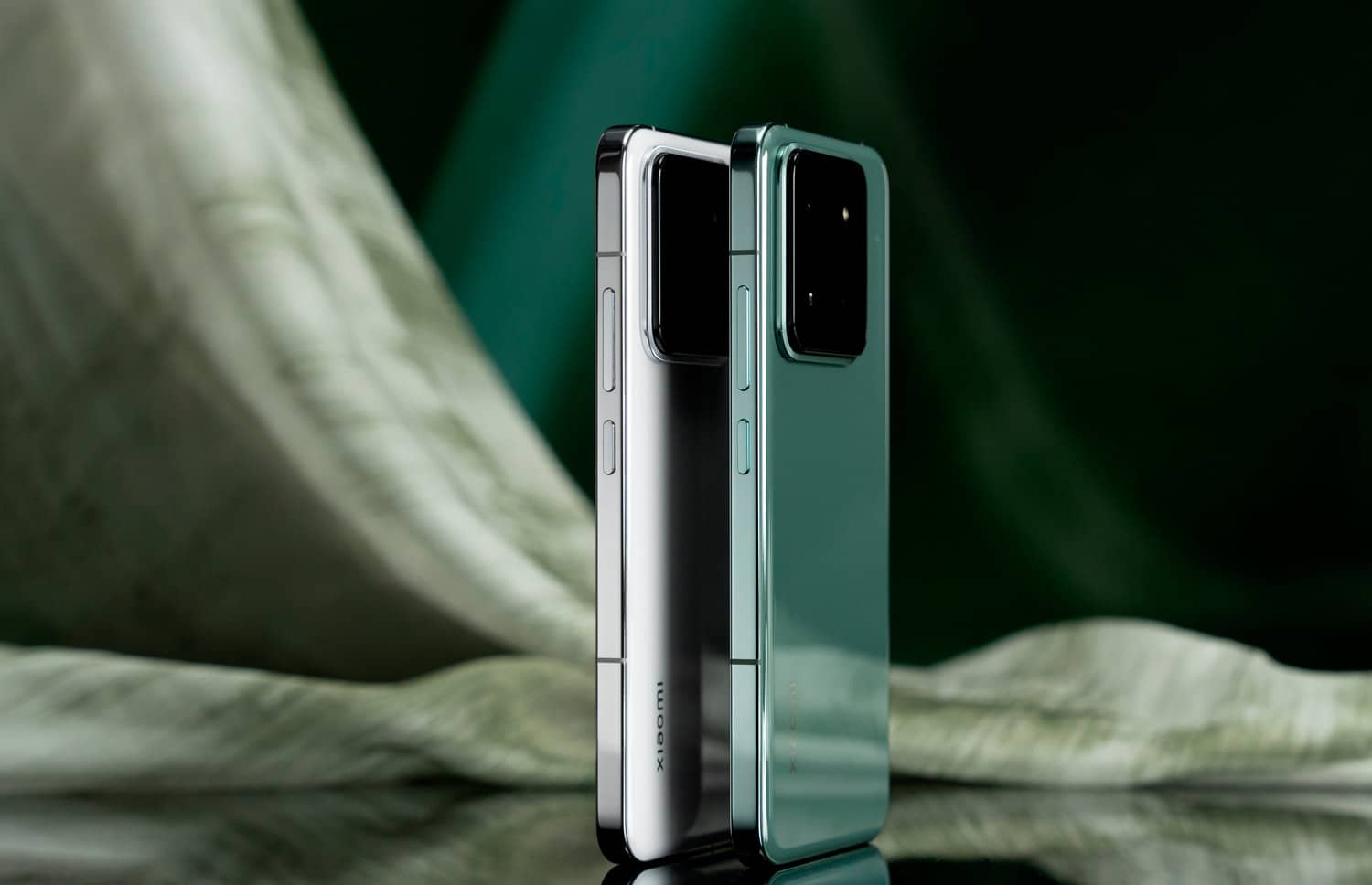 У мережі опубліковано докладні характеристики флагманів Xiaomi 15 та 15 Pro