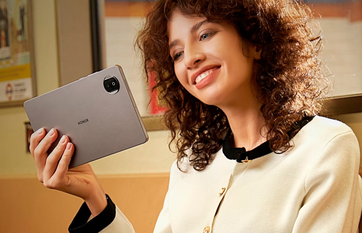 Honor випустила компактний та недорогий планшет Pad X7 з Android 15