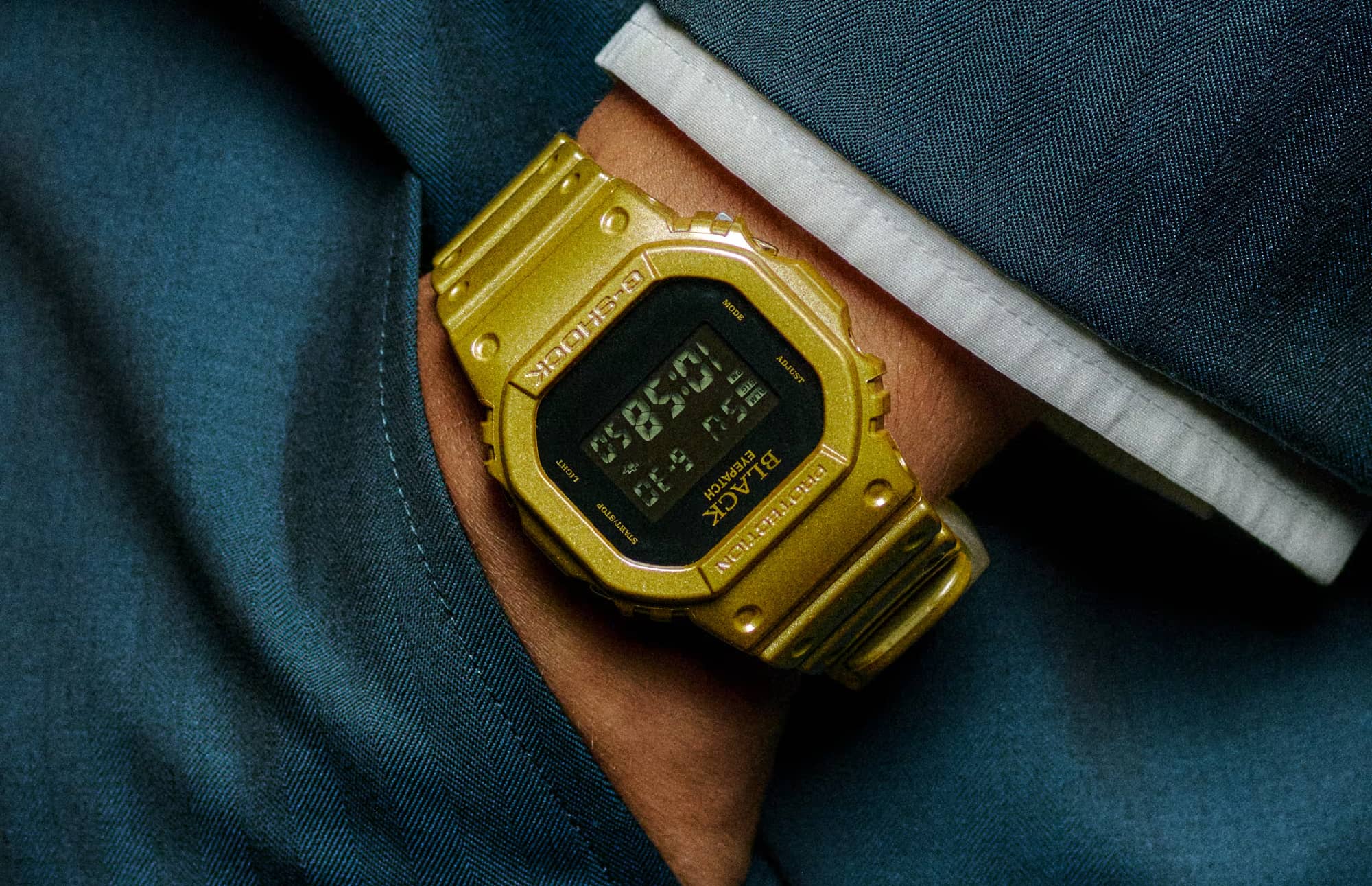Casio випустить золотий G-Shock у колаборації з BlackEyePatch