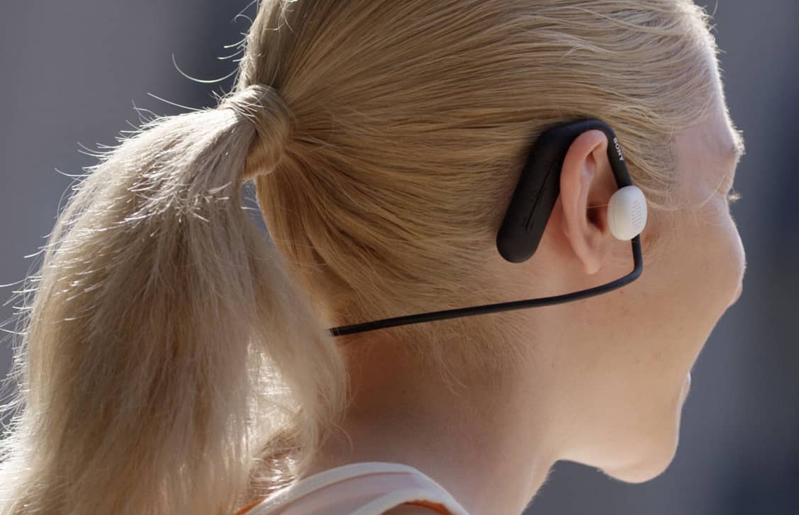 Sony представила бігові навушники Float Run, від яких не закладає вуха