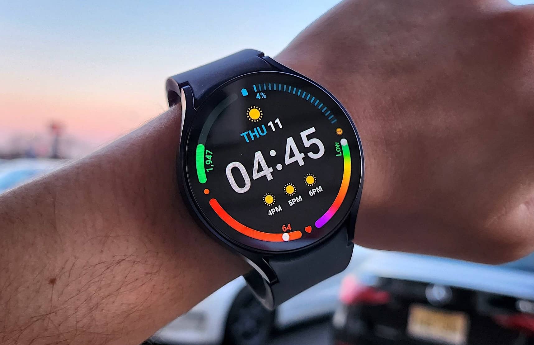 Samsung готує Micro LED-дисплеї для Galaxy Watch: масове виробництво може стартувати вже у 2027 році