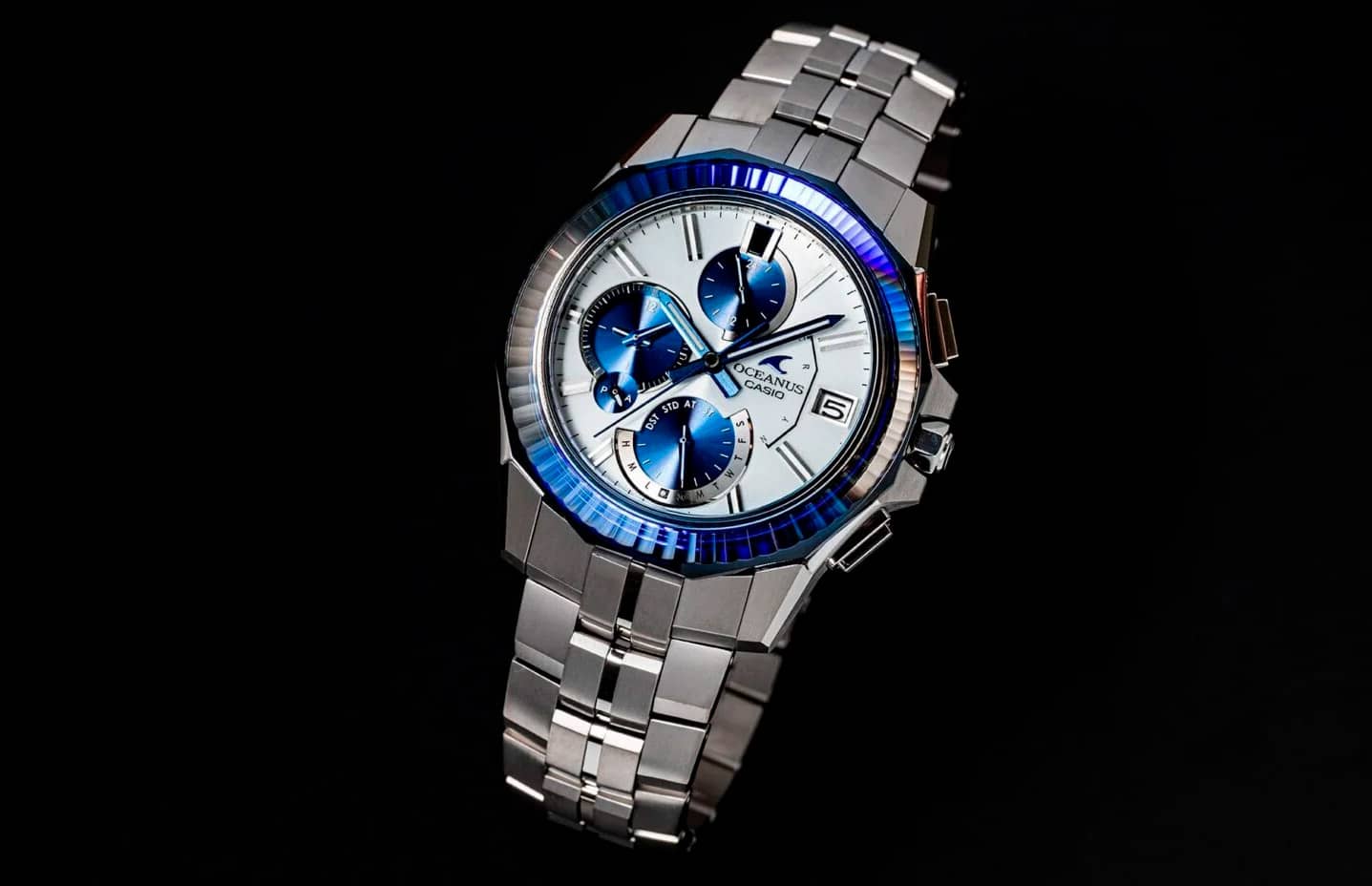 Casio представила лімітовану колекцію годинників Oceanus Manta OCW-S6000PB-7AJF