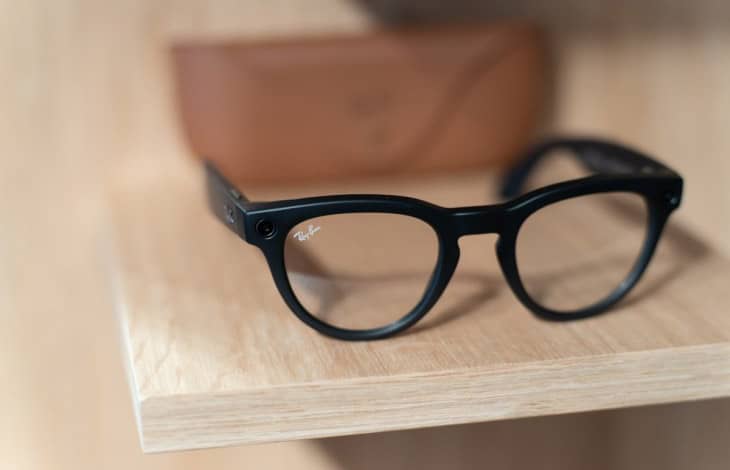 Представлено смарт-окуляри Ray-Ban Meta Smart Glasses з 12-Мп камерою