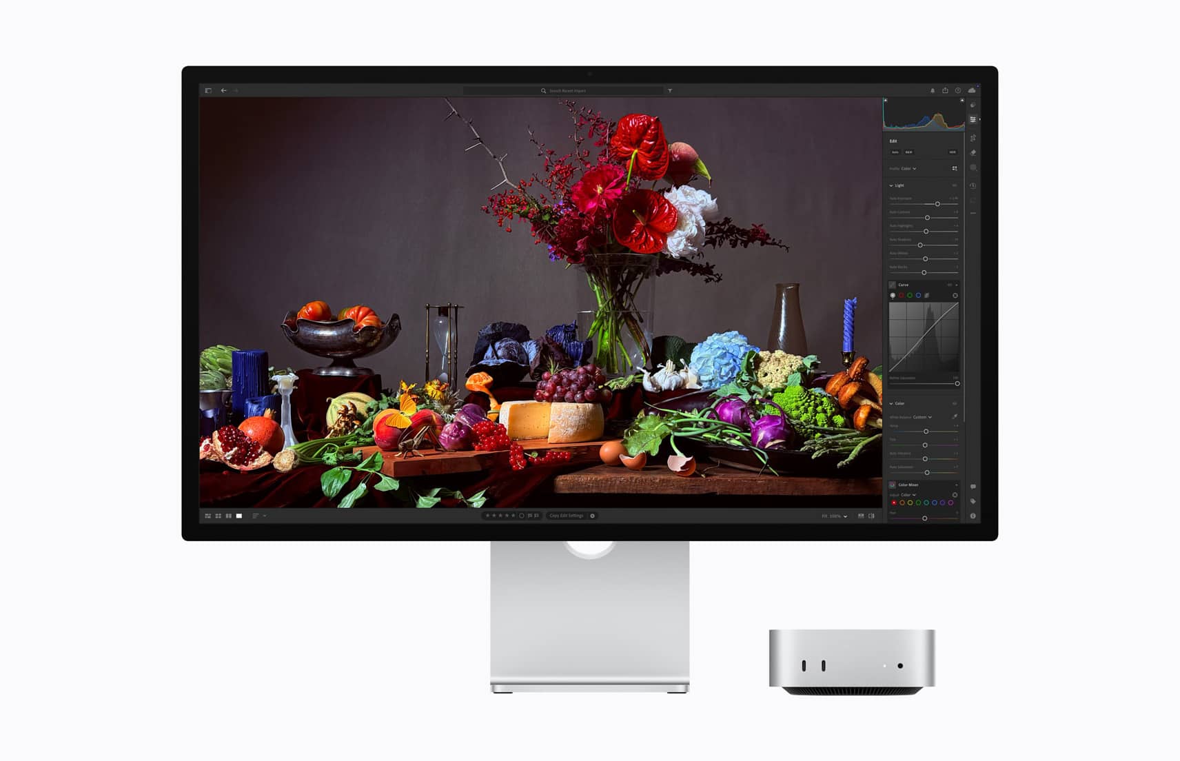 Apple представила флагманські монітори Studio Display та Studio Display XDR