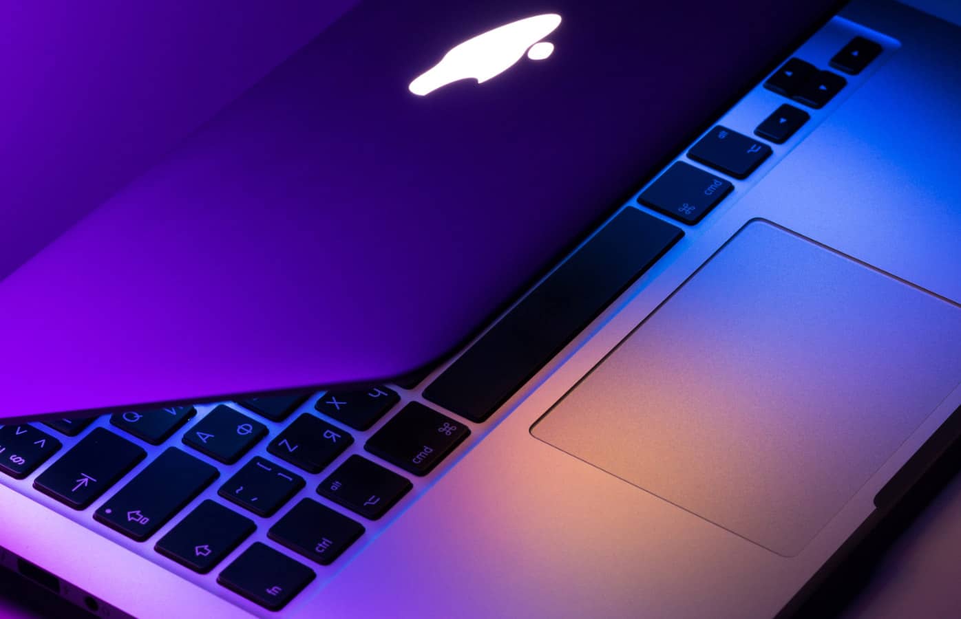 Apple готує до випуску бюджетний MacBook
