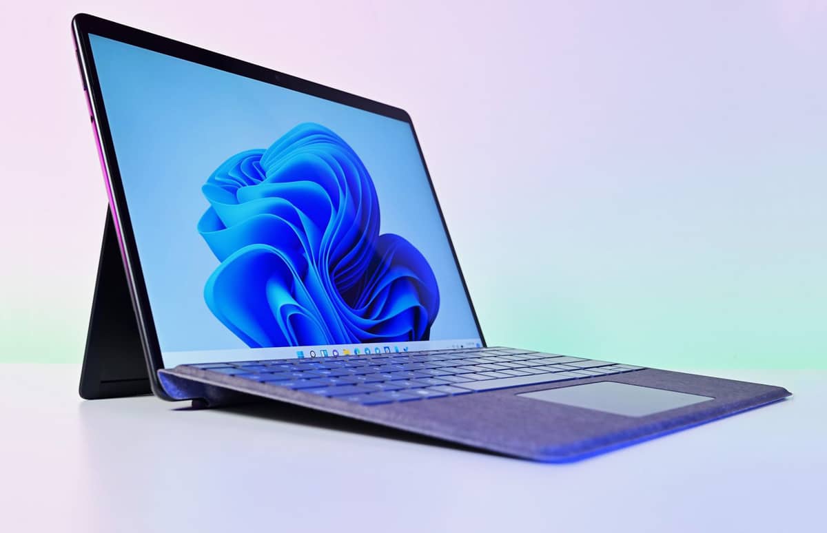 Новий ноутбук Microsoft Surface розсекречено до прем