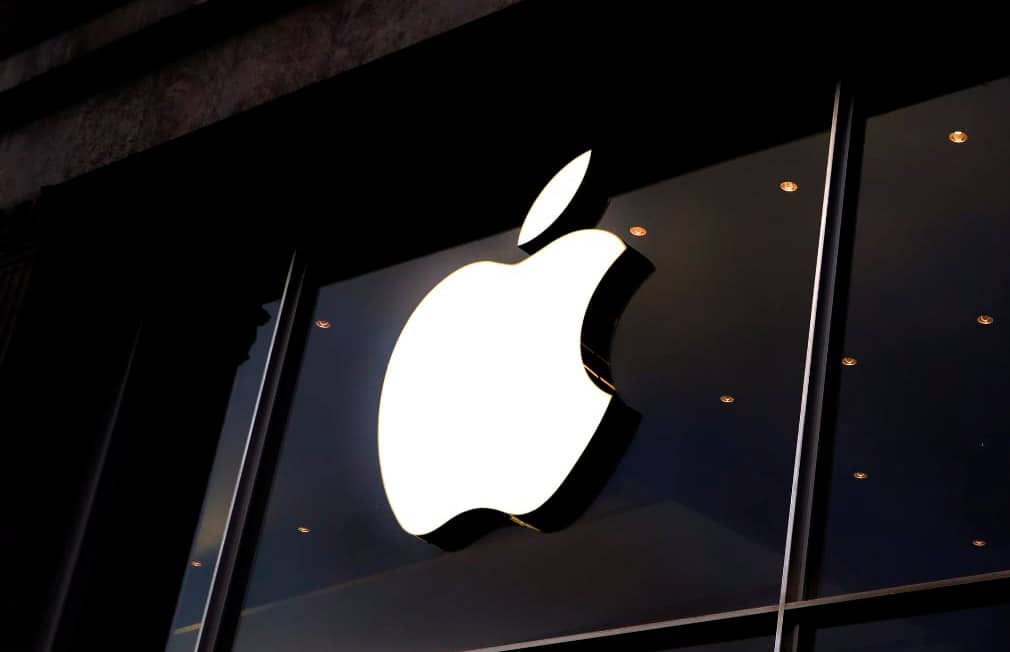 Apple призупинила виплату премій деяким співробітникам, щоб скоротити витрати