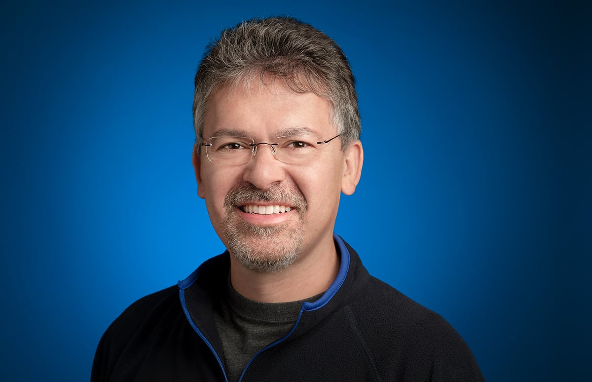 Глава розробки AI покине Apple навесні 2026 через провал Siri