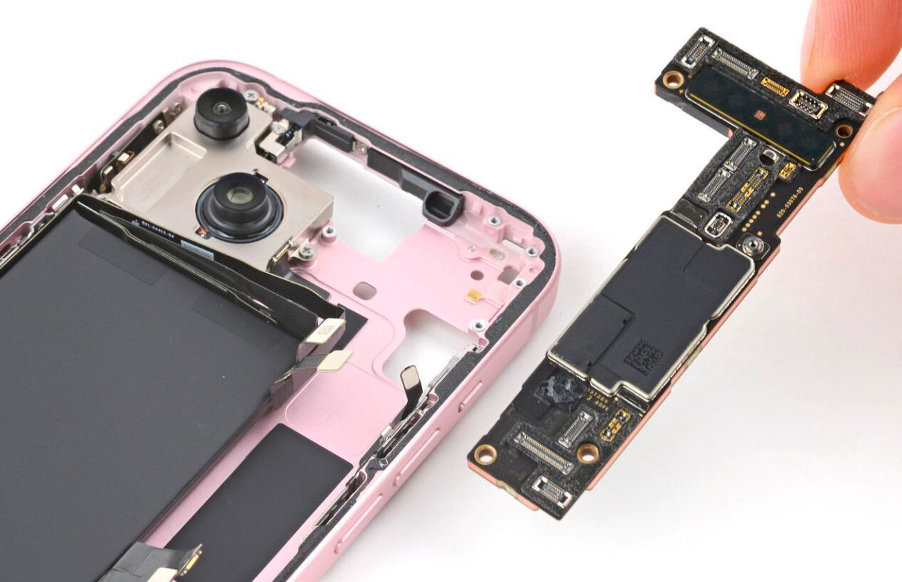 Samsung і SK Hynix змусили Apple купувати DRAM-пам’ять майже вдвічі дорожче