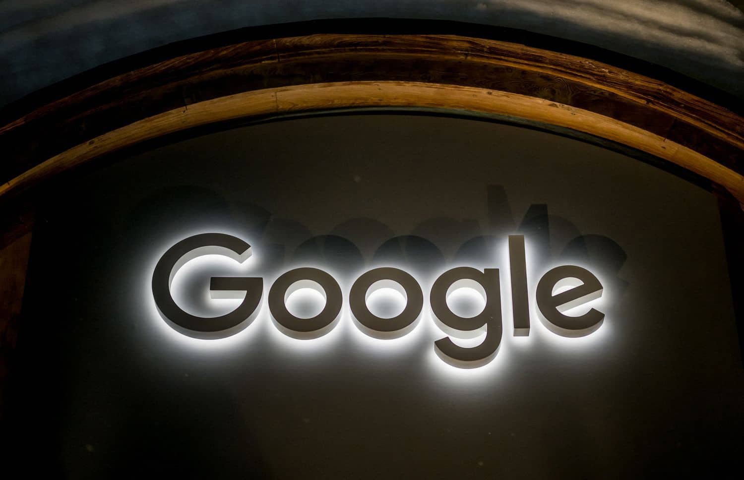 Google дозволила обирати джерела для пошуку: як працює Preferred Sources
