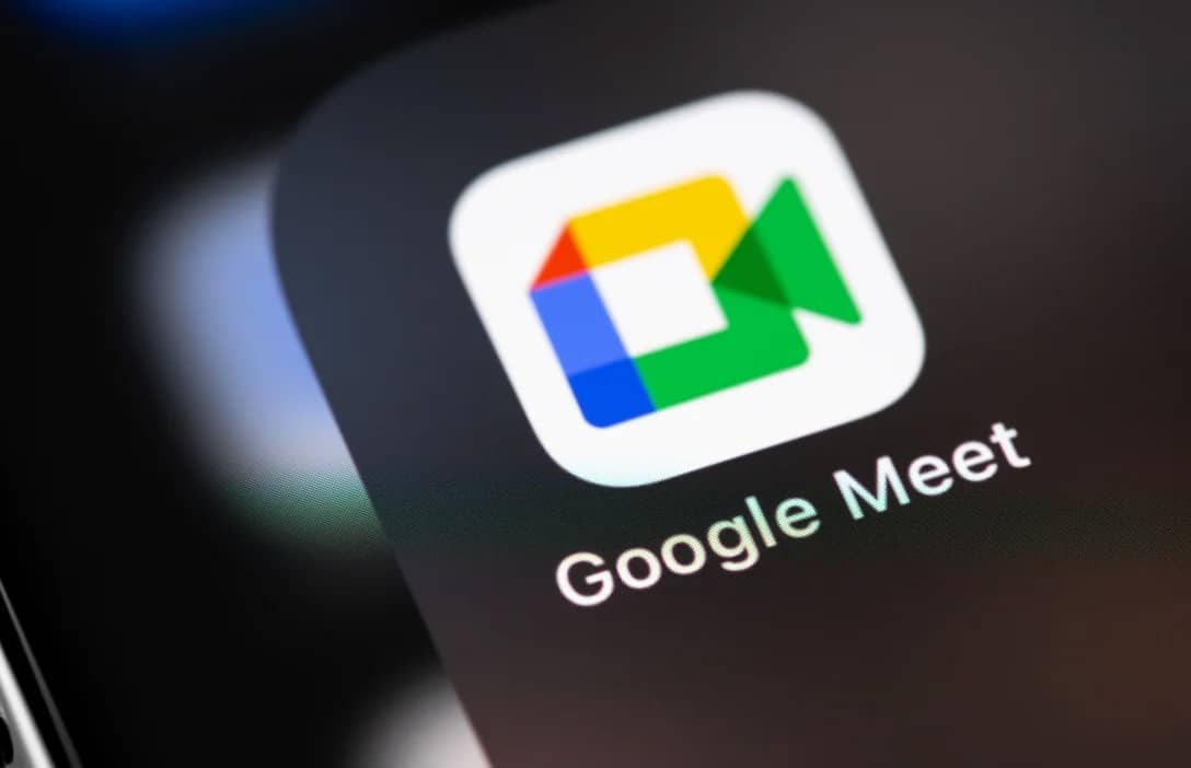 Google випустила Meet для CarPlay