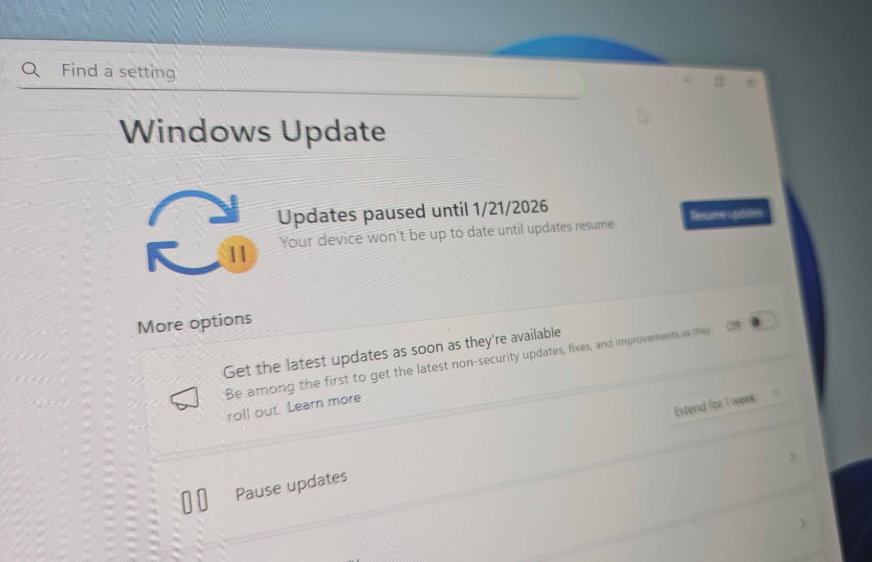 Оновлення Windows 11 викликає чорний екран, зависання Outlook та інші проблеми