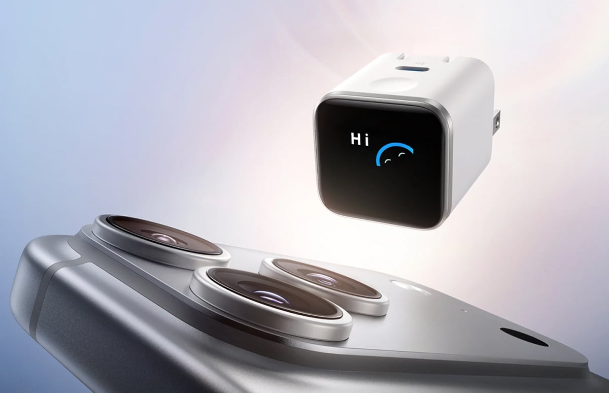 Anker випустила Nano Charger з розумним екраном