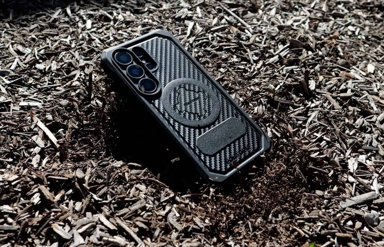 Чохли та захисні скла Rokform роблять смартфони серії Samsung Galaxy S26 практично невразливими