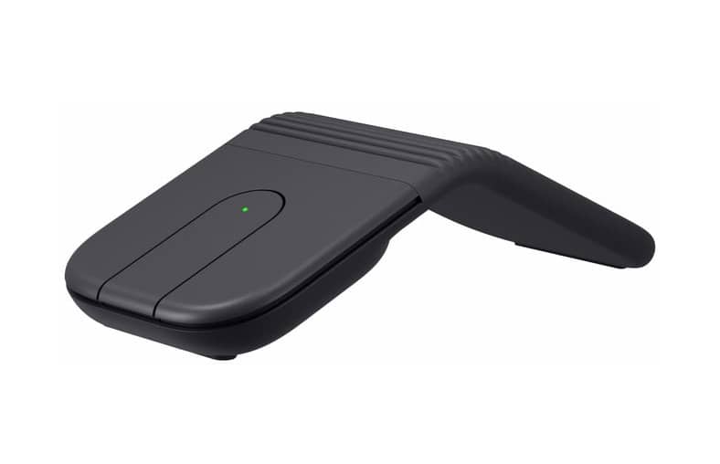 Logitech готує ультракомпактну складану мишу з універсальним підключенням