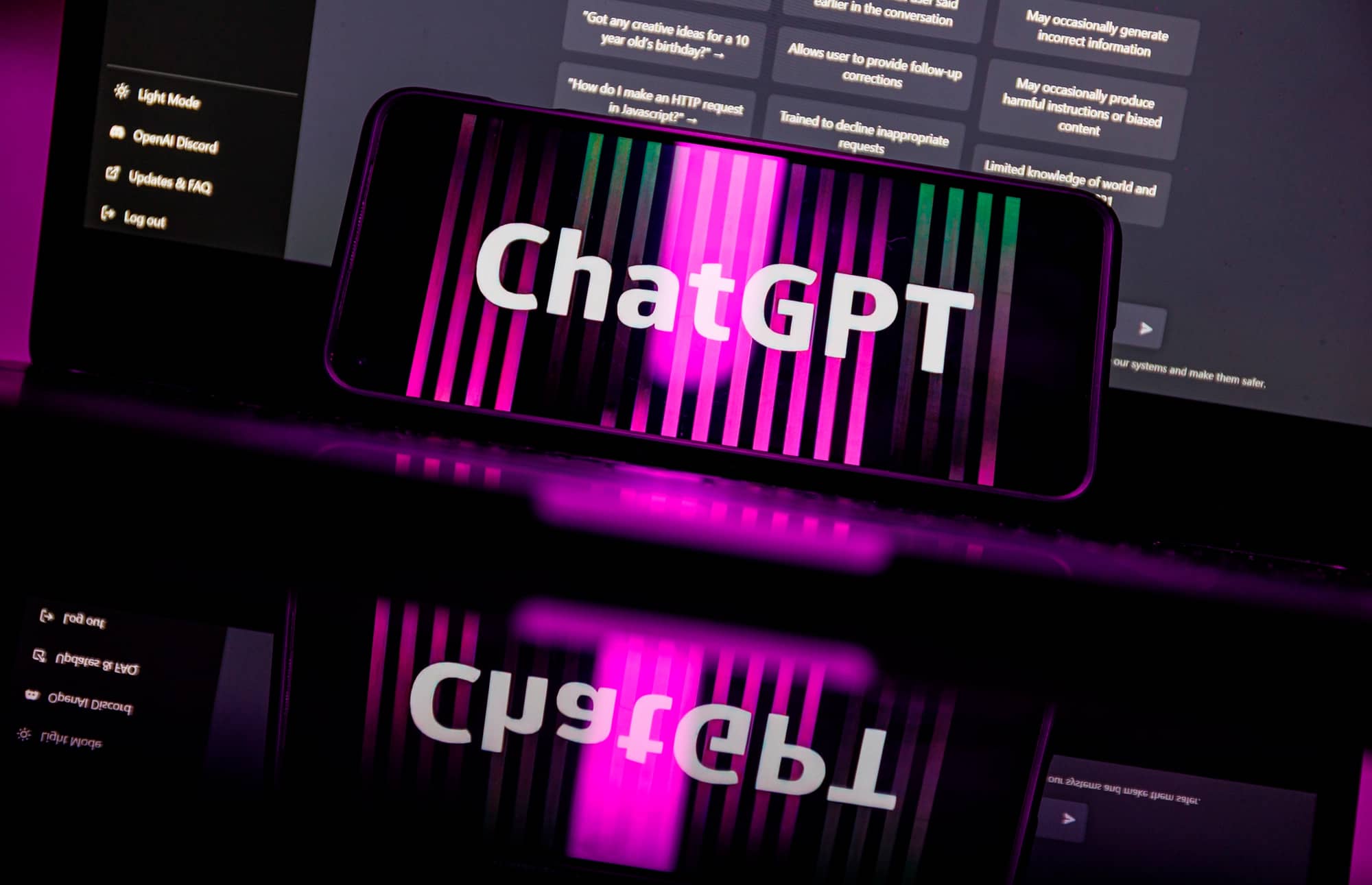 ChatGPT помог подростку взломать сеть интернет-кафе